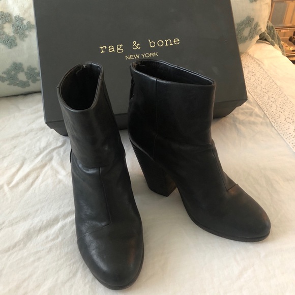 rag & bone Shoes - Classic Rag & Bone Boot. Excellent shape. size 9